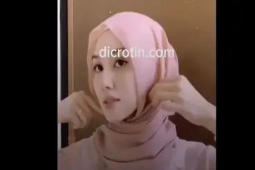 Afifa Cewek Jilbab Bening Tocil Colmek Bugil poster